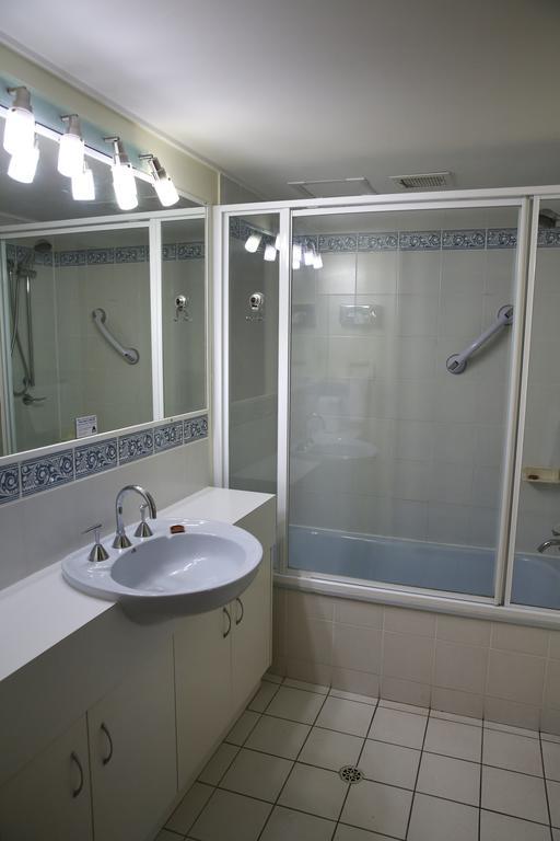 เชลเทนแฮม อพาร์ตเมนท์ Aparthotel กาเลาดรา ภายนอก รูปภาพ