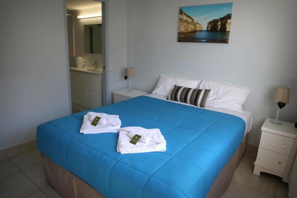 เชลเทนแฮม อพาร์ตเมนท์ Aparthotel กาเลาดรา ภายนอก รูปภาพ