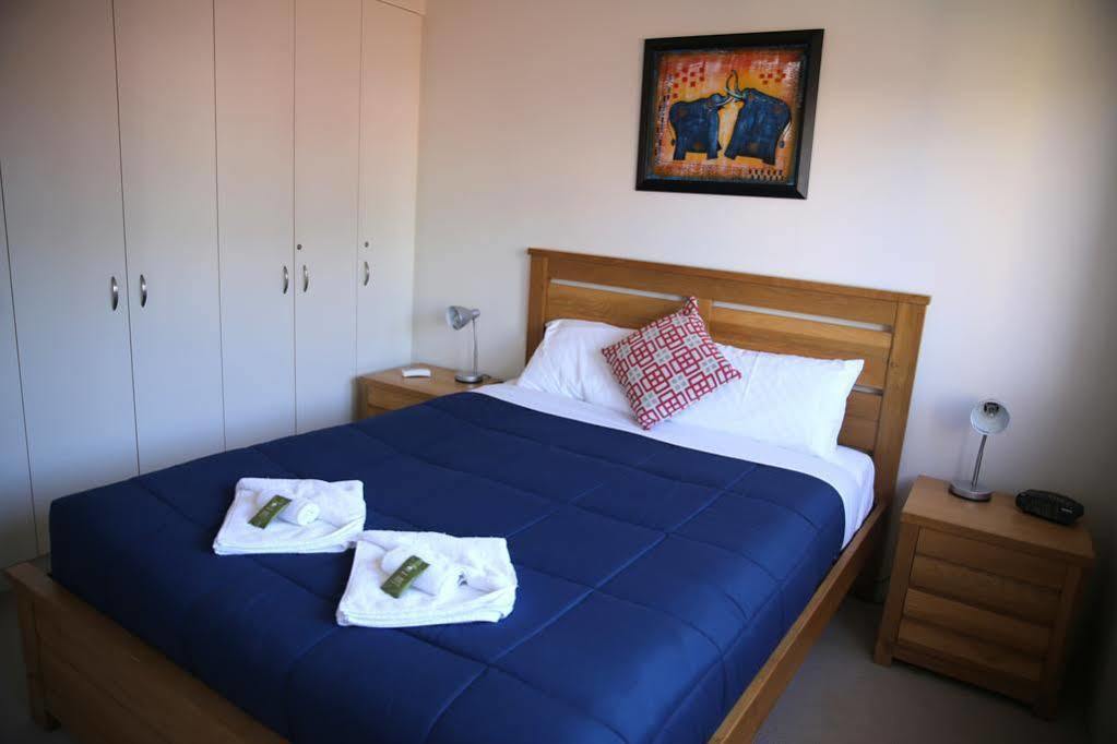เชลเทนแฮม อพาร์ตเมนท์ Aparthotel กาเลาดรา ภายนอก รูปภาพ